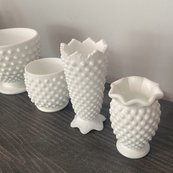Milk Glass Set - Picture 2 of 7